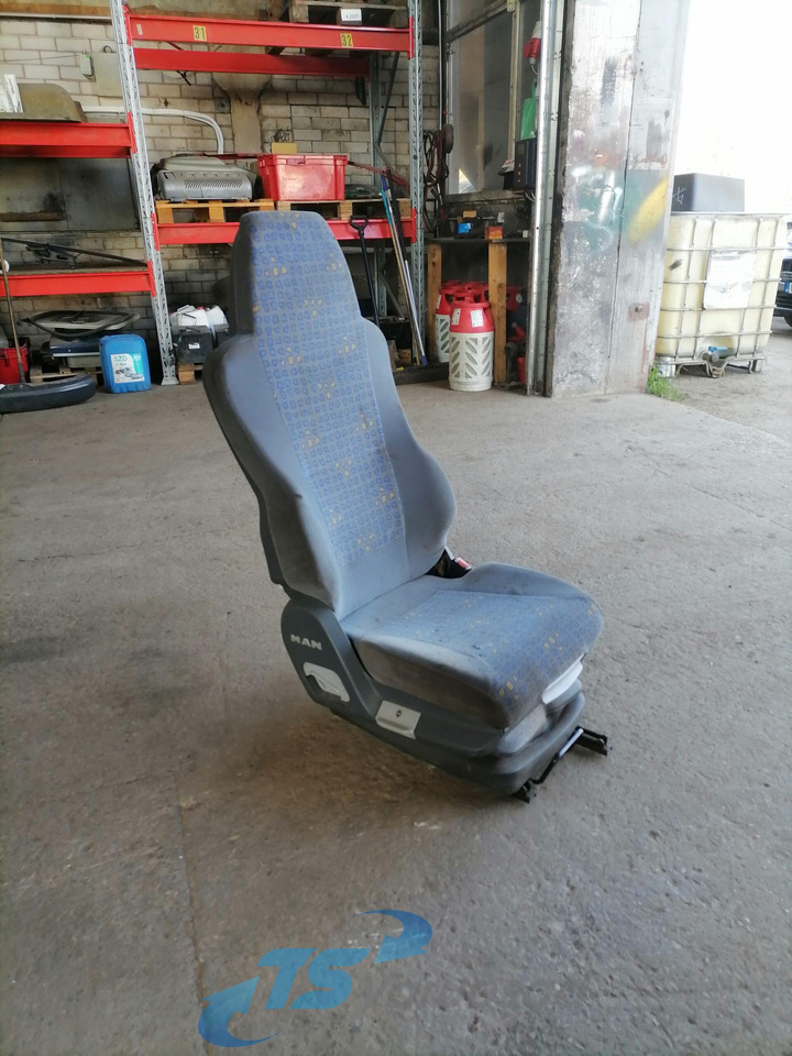 MAN Passenger seat 81623016942 - Scaun pentru Camion: Foto 1 MAN Passenger seat 81623016942 - Scaun pentru Camion: Foto 1