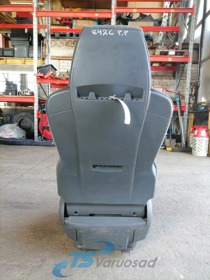 MAN Passenger seat 81623016942 - Scaun pentru Camion: Foto 4 MAN Passenger seat 81623016942 - Scaun pentru Camion: Foto 4