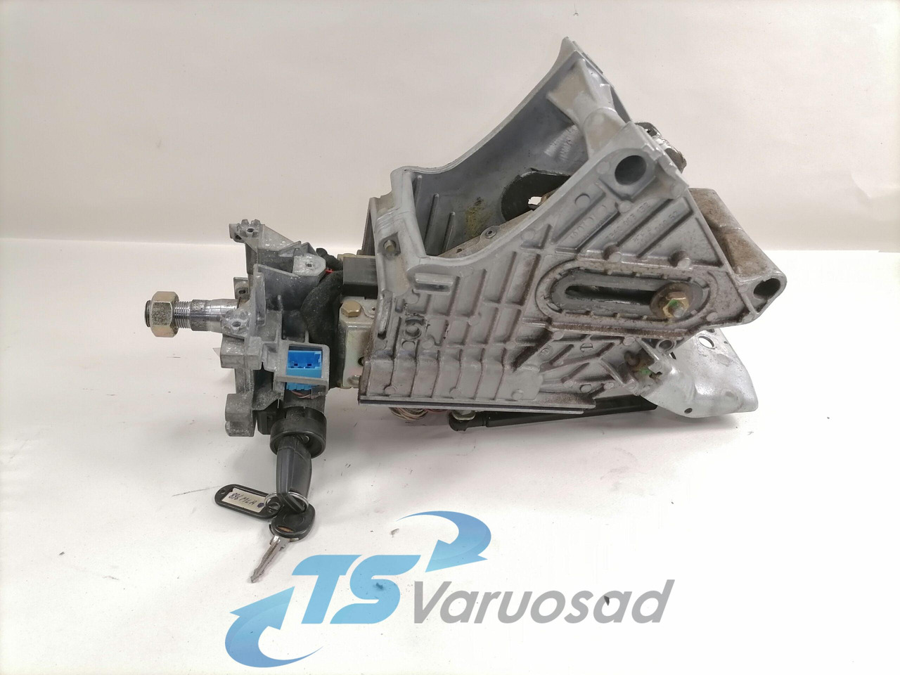 MAN Roolisammas 81461136235 - Coloană de direcție pentru Camion: Foto 2 MAN Roolisammas 81461136235 - Coloană de direcție pentru Camion: Foto 2