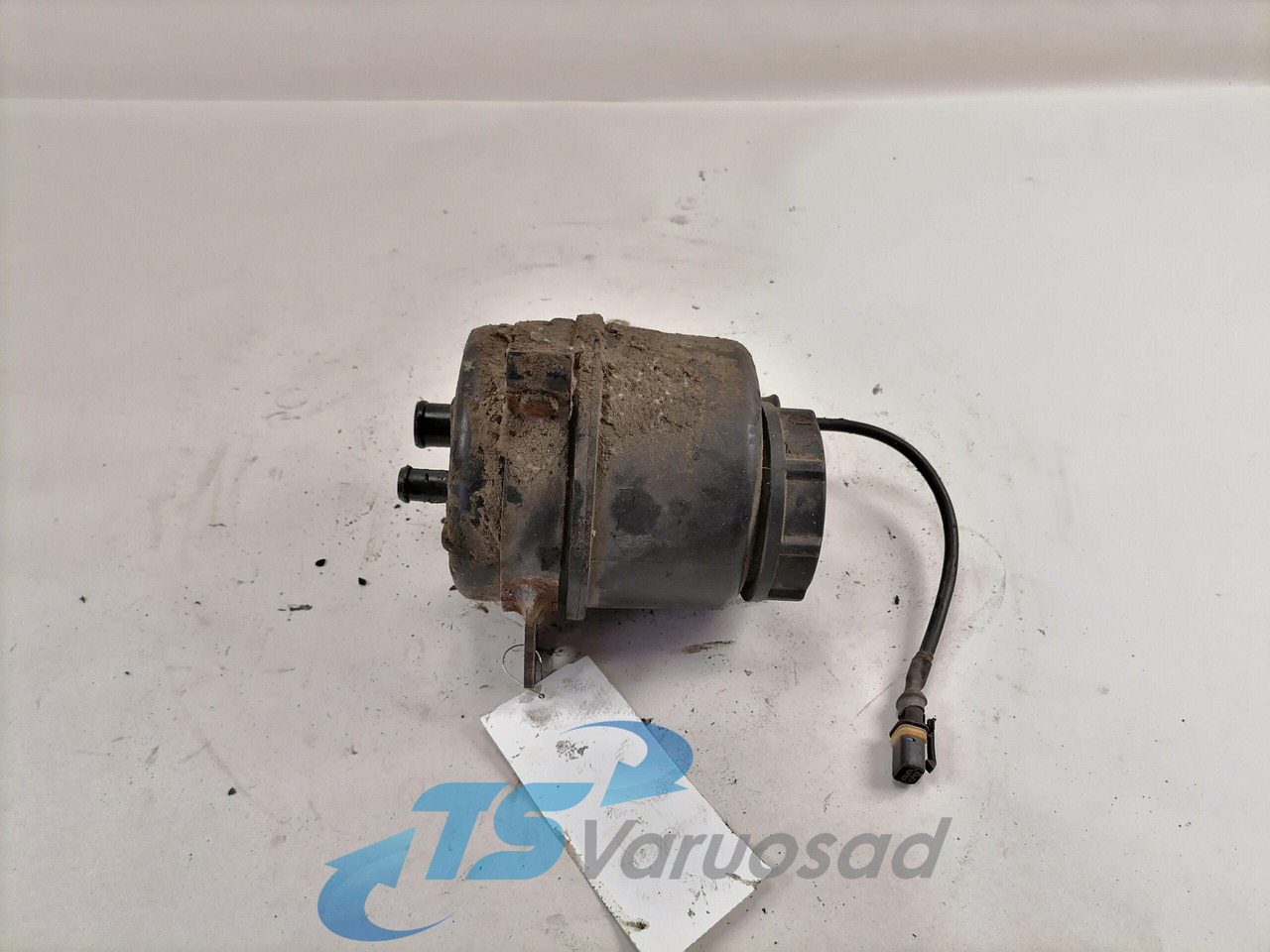 MAN Roolisüsteemi õlimahuti 81473016063 - Furtun servodirecție pentru Camion: Foto 1 MAN Roolisüsteemi õlimahuti 81473016063 - Furtun servodirecție pentru Camion: Foto 1