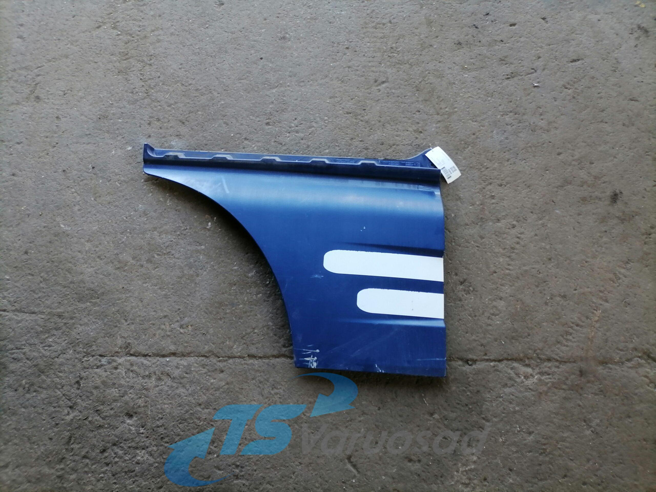 MAN Ukse pikendus, parem 81626100018 - Uşă și piese pentru Camion: Foto 1 MAN Ukse pikendus, parem 81626100018 - Uşă și piese pentru Camion: Foto 1