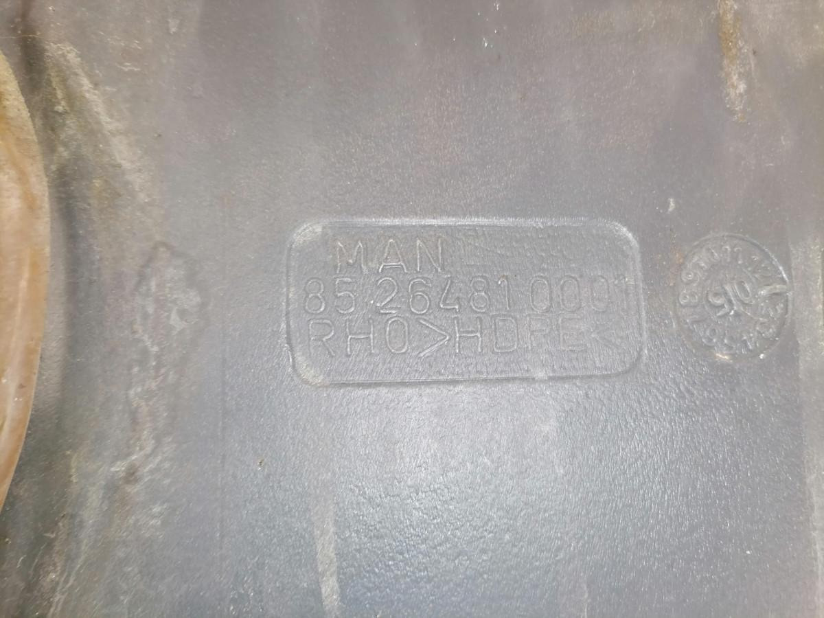 MAN Windscreen washer fluid tank 85264810001 - Ștergător pentru Camion: Foto 5 MAN Windscreen washer fluid tank 85264810001 - Ștergător pentru Camion: Foto 5