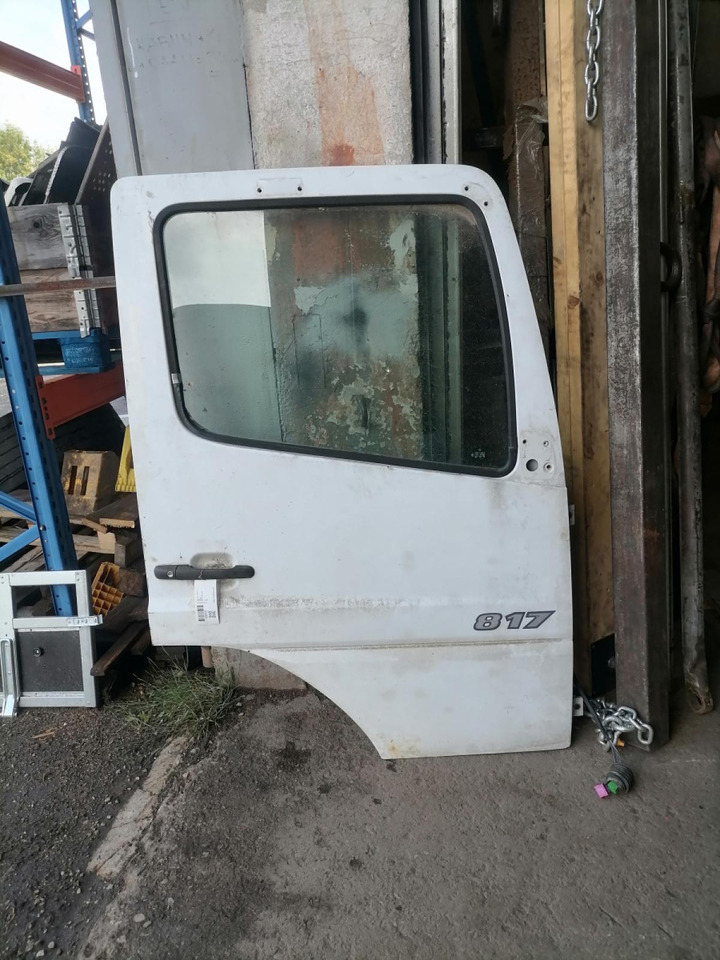 MB MB uks, parem A9737201805 - Uşă și piese pentru Camion: Foto 1 MB MB uks, parem A9737201805 - Uşă și piese pentru Camion: Foto 1