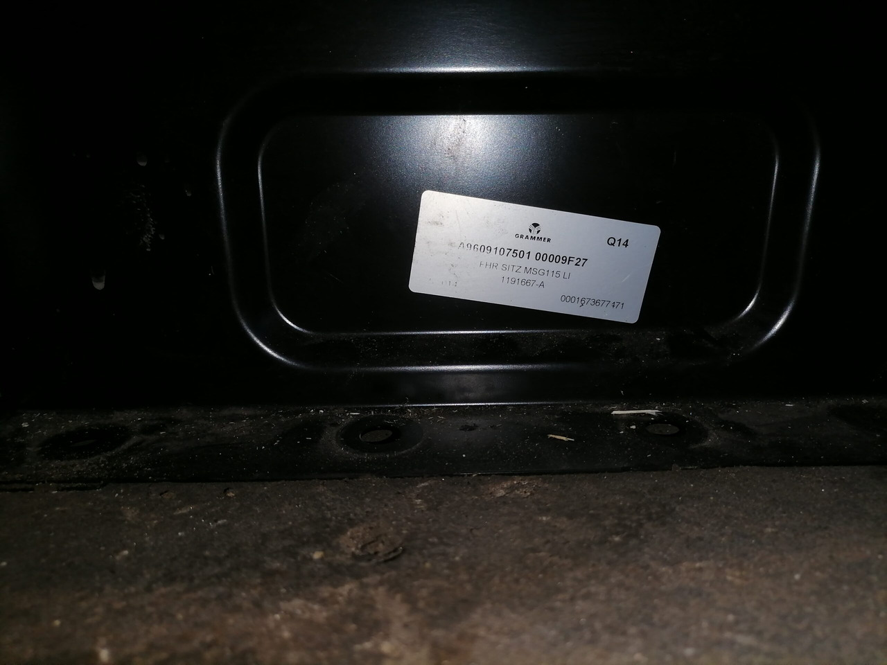 Mercedes-Benz Juhiiste A9609107501 - Scaun pentru Camion: Foto 5 Mercedes-Benz Juhiiste A9609107501 - Scaun pentru Camion: Foto 5