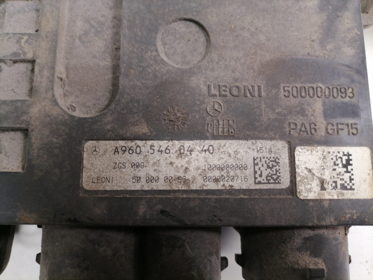 Mercedes-Benz Juhtmestiku harukarp A9605460440 - Siguranță pentru Camion: Foto 4 Mercedes-Benz Juhtmestiku harukarp A9605460440 - Siguranță pentru Camion: Foto 4