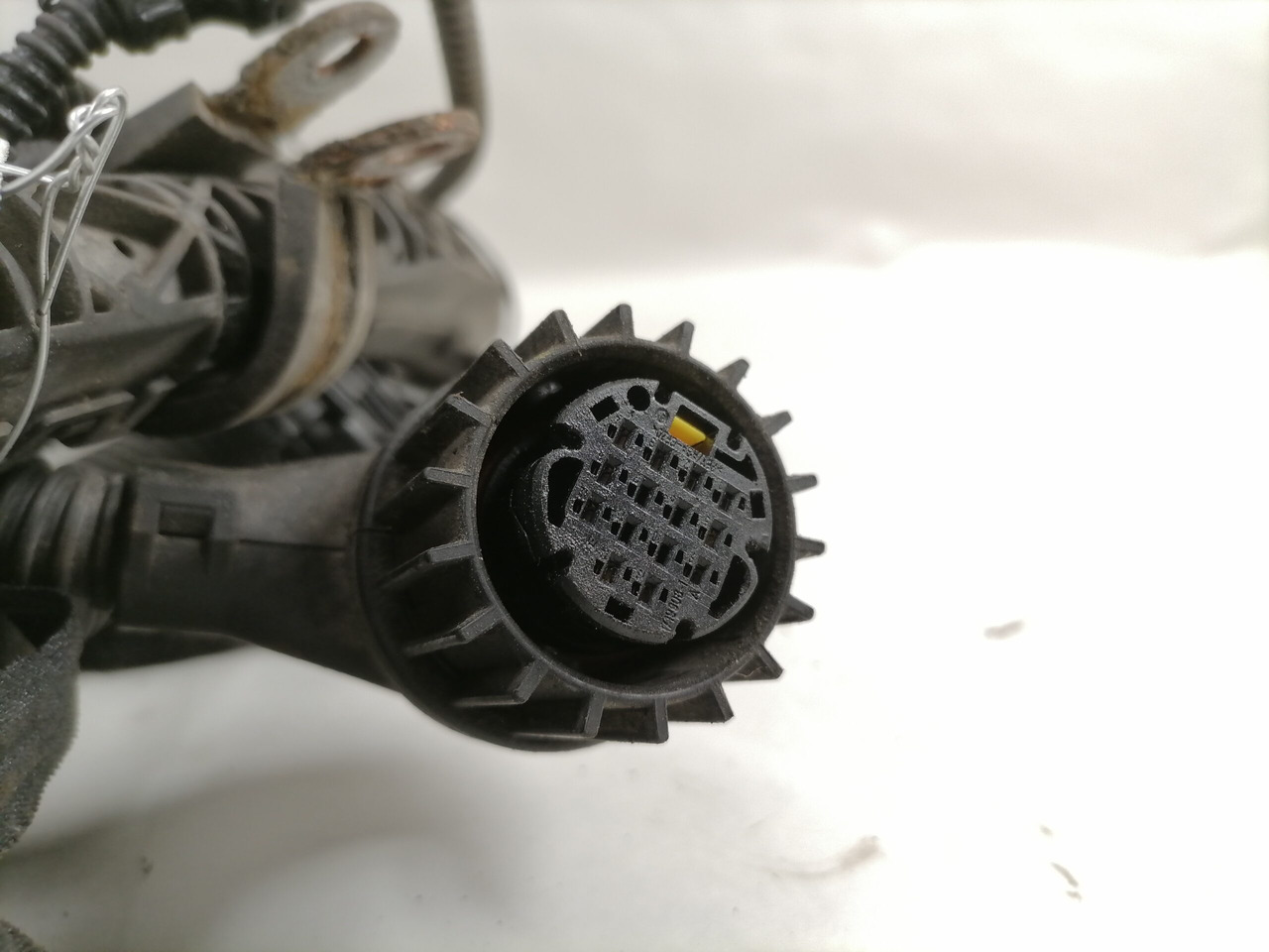 Mercedes-Benz Mootori juhtmestik A4711504320 - Calculator de bord pentru Camion: Foto 3 Mercedes-Benz Mootori juhtmestik A4711504320 - Calculator de bord pentru Camion: Foto 3