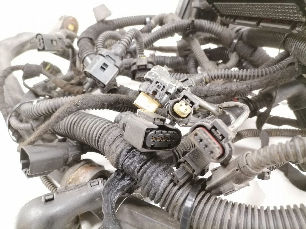 Mercedes-Benz Mootori juhtmestik A4711504320 - Calculator de bord pentru Camion: Foto 4 Mercedes-Benz Mootori juhtmestik A4711504320 - Calculator de bord pentru Camion: Foto 4