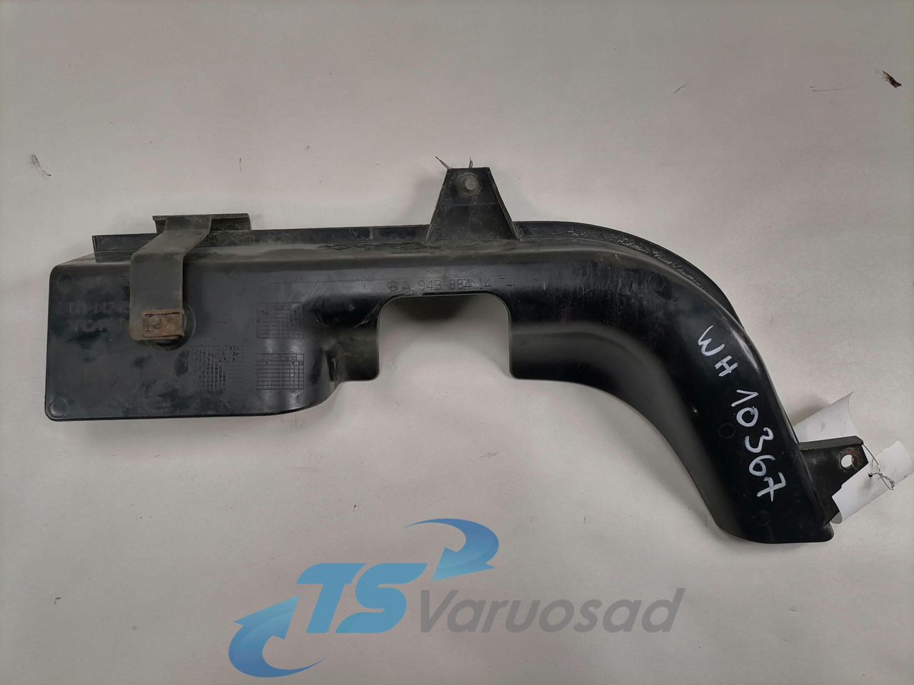 Mercedes-Benz Plastikdetail A9438841474 - Aerodinamică/ Spoiler pentru Camion: Foto 3 Mercedes-Benz Plastikdetail A9438841474 - Aerodinamică/ Spoiler pentru Camion: Foto 3