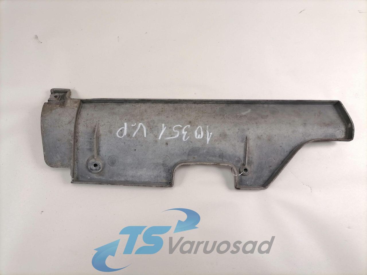 Mercedes-Benz Plastikdetail A9438850222 - Aerodinamică/ Spoiler pentru Camion: Foto 2 Mercedes-Benz Plastikdetail A9438850222 - Aerodinamică/ Spoiler pentru Camion: Foto 2