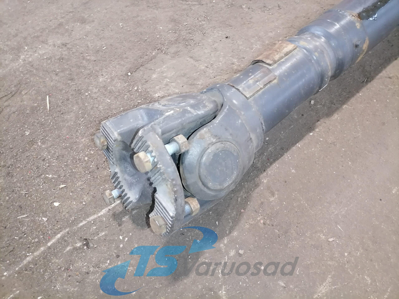Mercedes-Benz Propeller shaft A6574103402 - Arbore cardanic pentru Camion: Foto 3 Mercedes-Benz Propeller shaft A6574103402 - Arbore cardanic pentru Camion: Foto 3