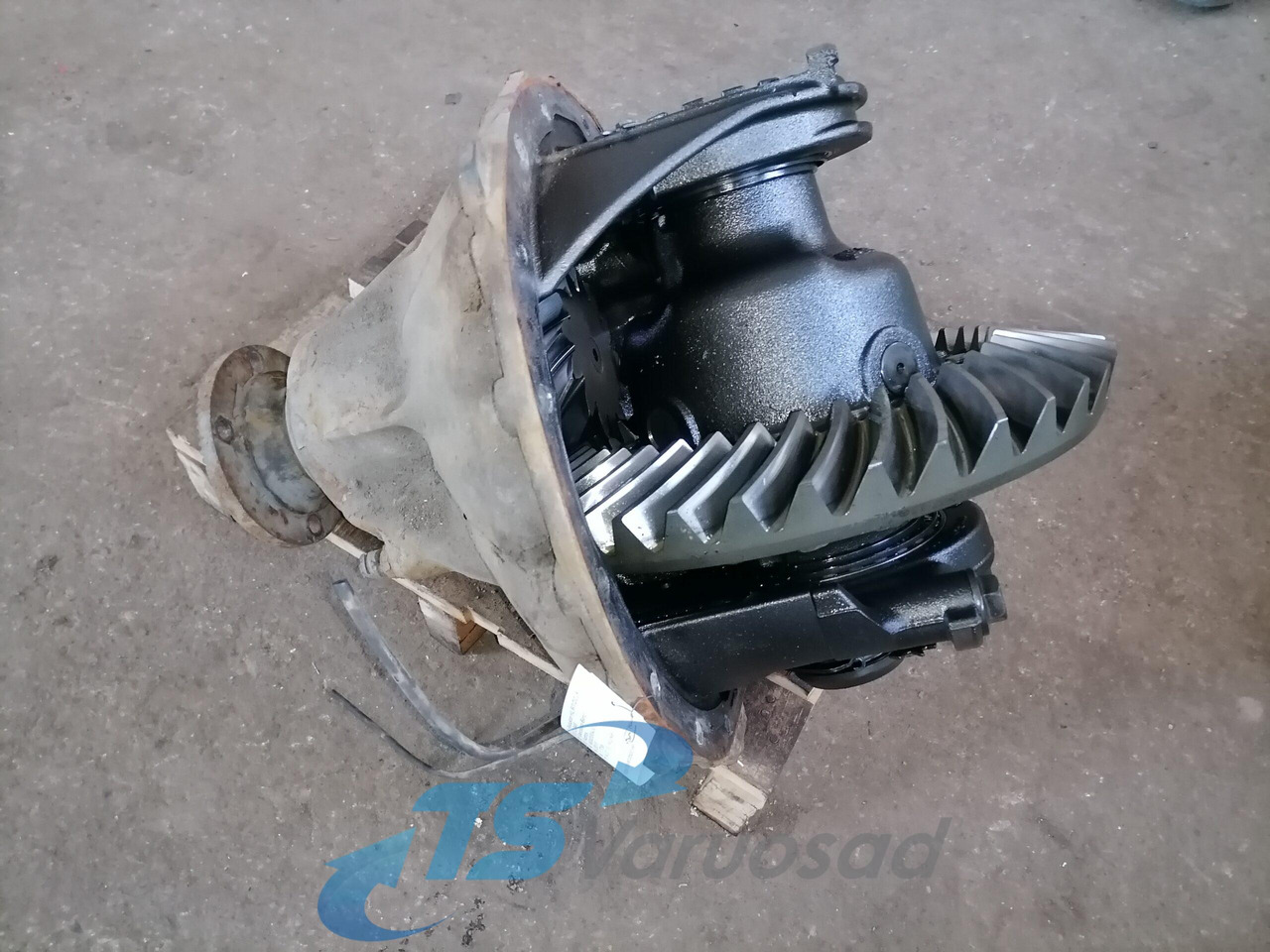 Mercedes-Benz Reduktor HL 6/3 DCLS - 13 / 2,846 A0003504303 - Transmisie finală pentru Camion: Foto 4 Mercedes-Benz Reduktor HL 6/3 DCLS - 13 / 2,846 A0003504303 - Transmisie finală pentru Camion: Foto 4