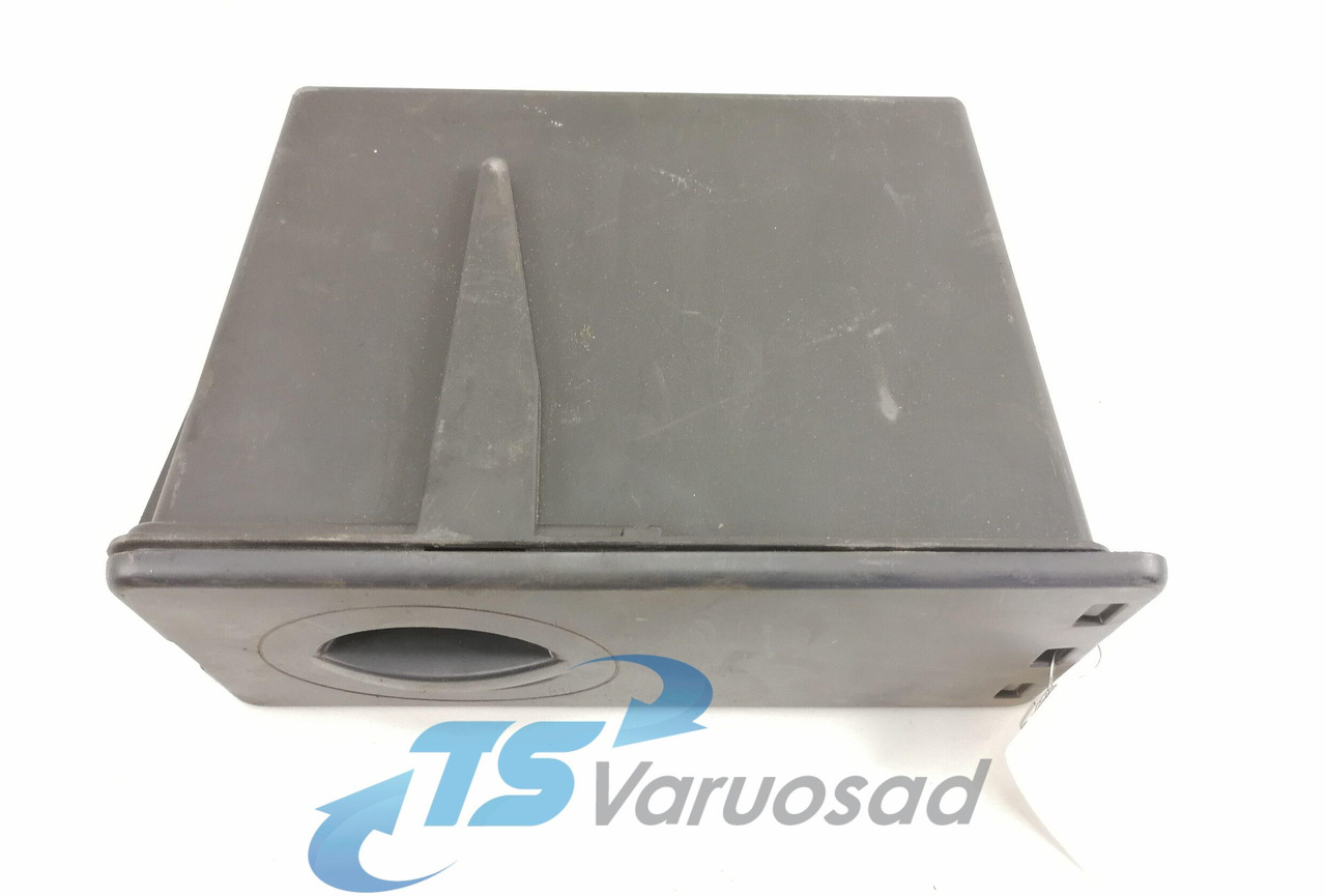 Mercedes-Benz Salongi plastik A9608460006 - Piesa universala pentru Camion: Foto 2 Mercedes-Benz Salongi plastik A9608460006 - Piesa universala pentru Camion: Foto 2