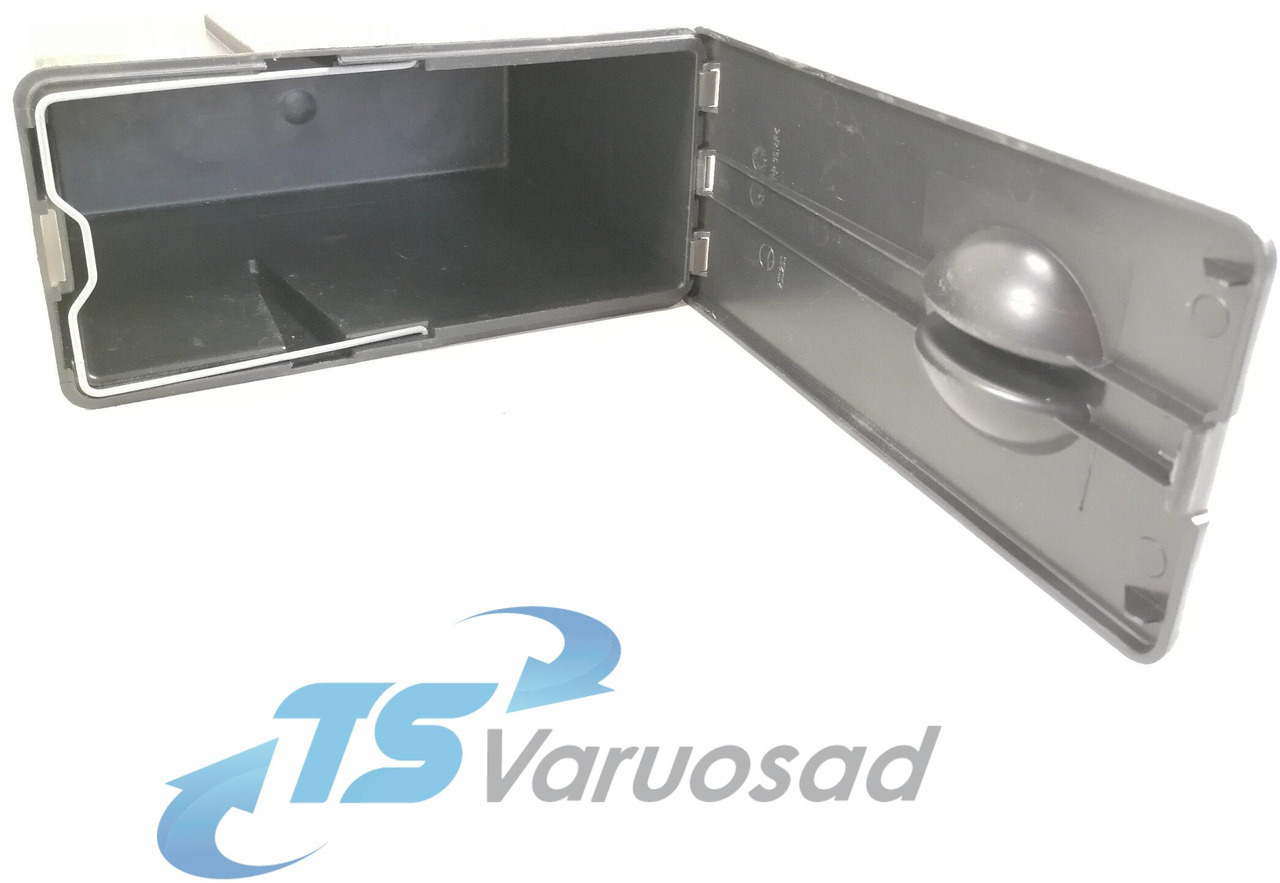 Mercedes-Benz Salongi plastik A9608460006 - Piesa universala pentru Camion: Foto 3 Mercedes-Benz Salongi plastik A9608460006 - Piesa universala pentru Camion: Foto 3