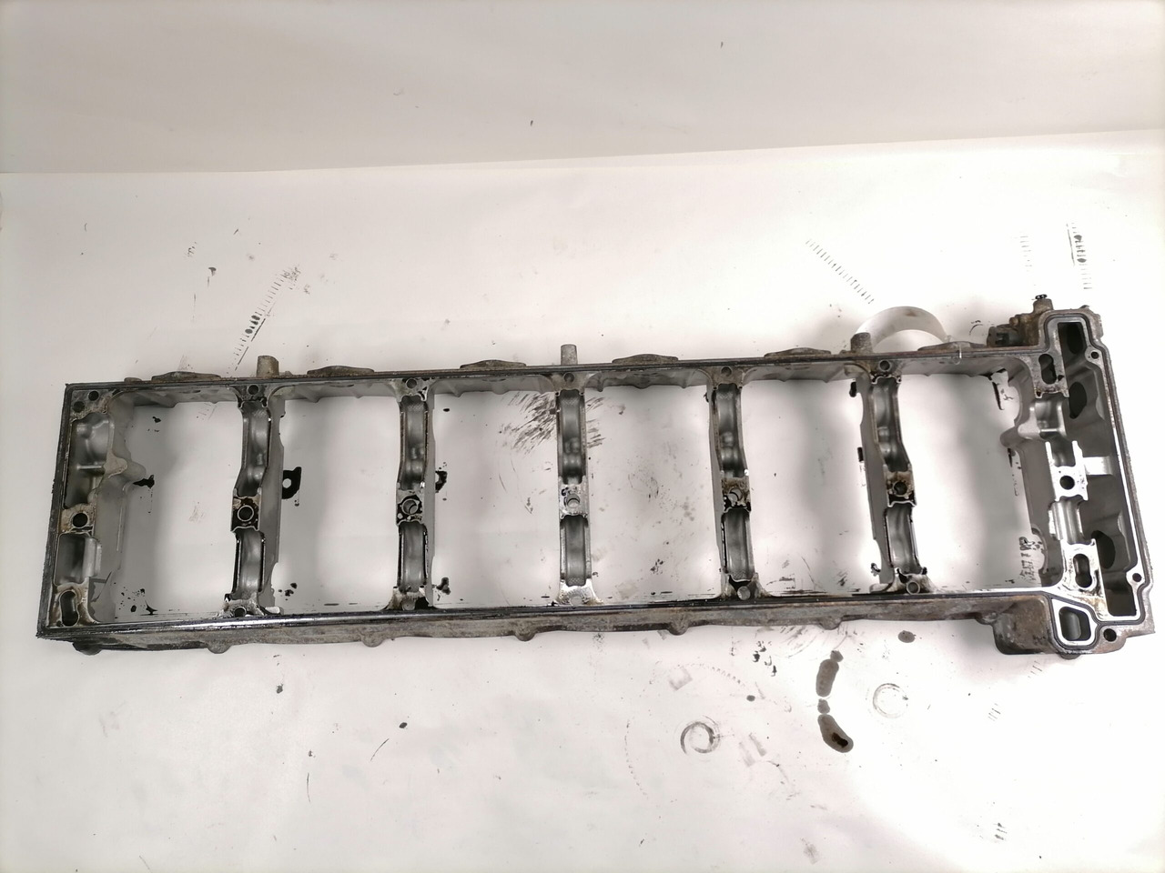 Mercedes-Benz Vahekaas A4710511402 - Chiulasă pentru Camion: Foto 2 Mercedes-Benz Vahekaas A4710511402 - Chiulasă pentru Camion: Foto 2