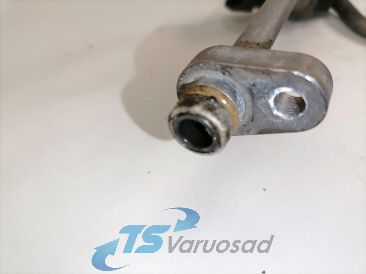 Scania A/C pipe 2030644 - Încălzire/ Ventilație pentru Camion: Foto 5 Scania A/C pipe 2030644 - Încălzire/ Ventilație pentru Camion: Foto 5