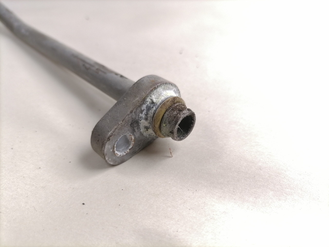 Scania A/C pipe 2030646 - Încălzire/ Ventilație pentru Camion: Foto 3 Scania A/C pipe 2030646 - Încălzire/ Ventilație pentru Camion: Foto 3