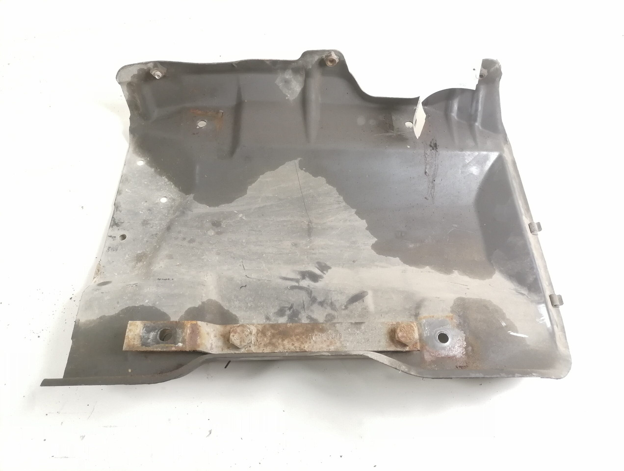 Scania Air filter housing carrier 1753473 - Sistem de admisie pentru Camion: Foto 1 Scania Air filter housing carrier 1753473 - Sistem de admisie pentru Camion: Foto 1
