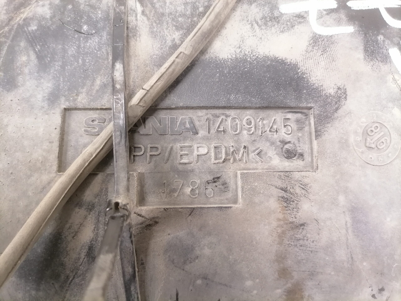 Scania Air intake 1409145 - Sistem de admisie pentru Camion: Foto 3 Scania Air intake 1409145 - Sistem de admisie pentru Camion: Foto 3