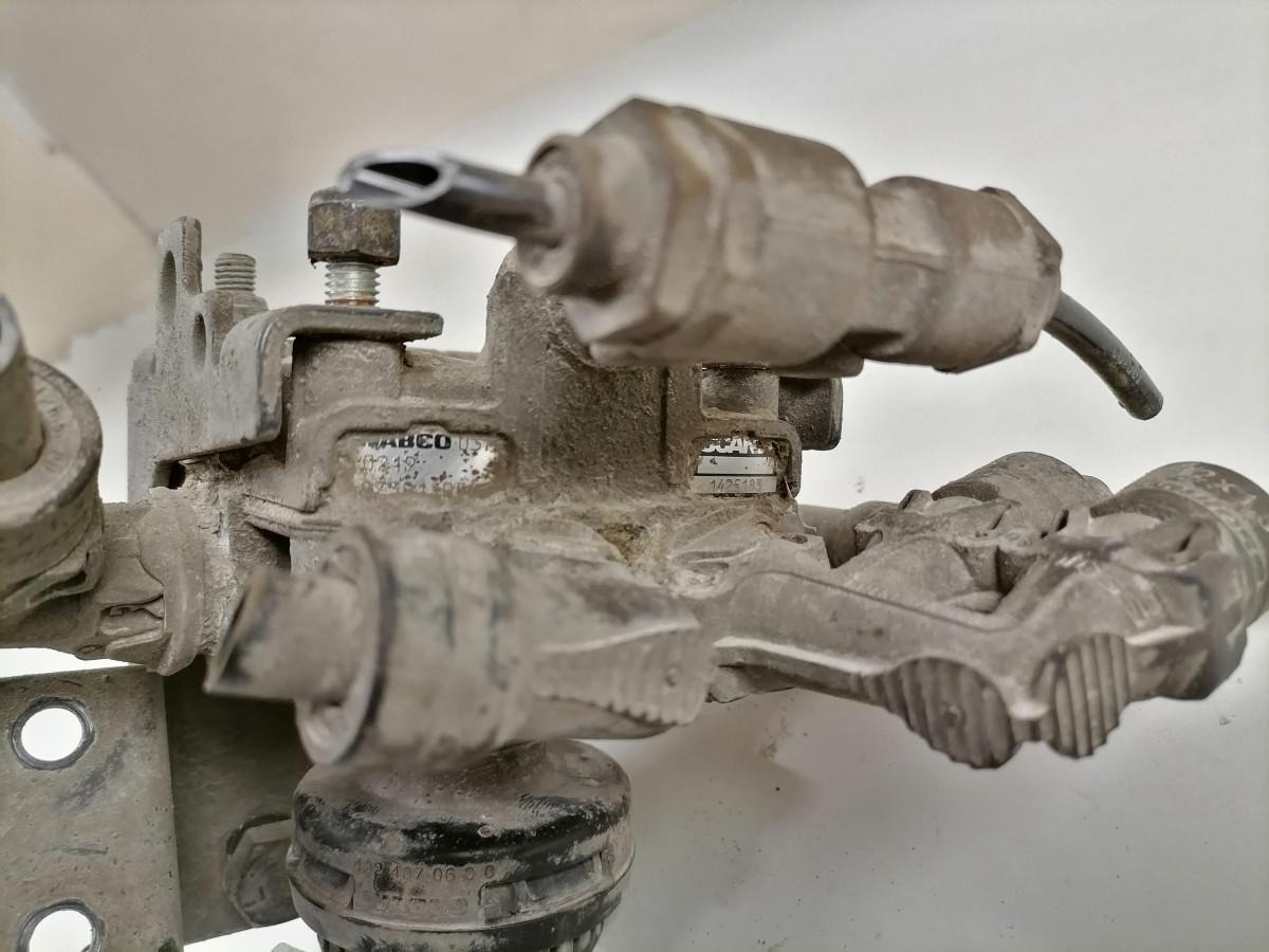 Scania Air pressure control valve 1425183 - Supapă frână pentru Camion: Foto 3 Scania Air pressure control valve 1425183 - Supapă frână pentru Camion: Foto 3