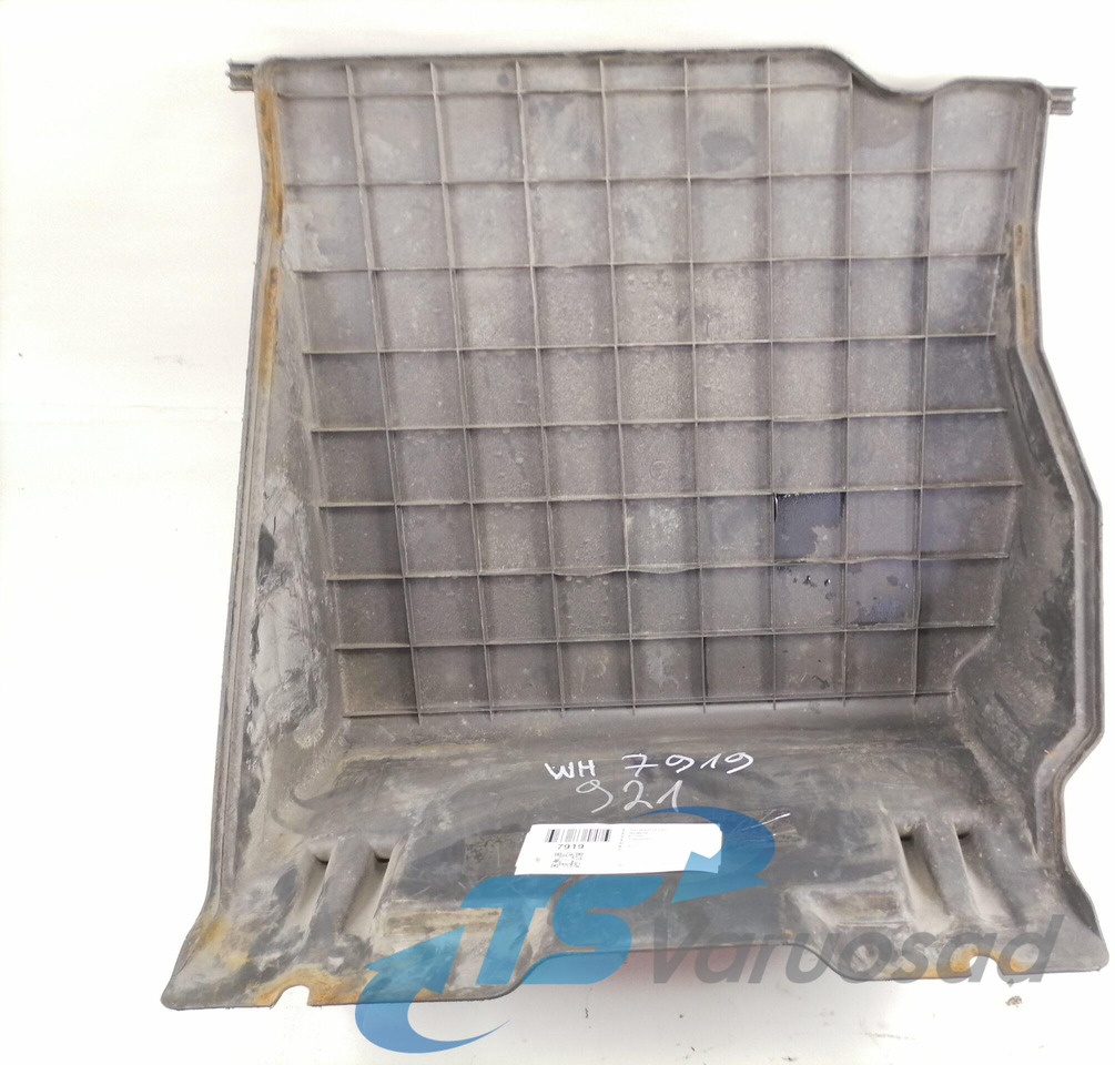 Scania Battery cover 1362693 - Acumulator pentru Camion: Foto 3 Scania Battery cover 1362693 - Acumulator pentru Camion: Foto 3