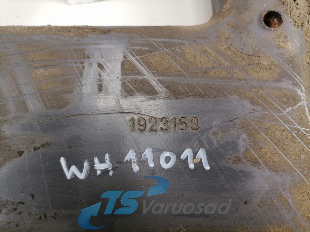 Scania Bumper bracket 1923153 - Bară de protecție pentru Camion: Foto 3 Scania Bumper bracket 1923153 - Bară de protecție pentru Camion: Foto 3