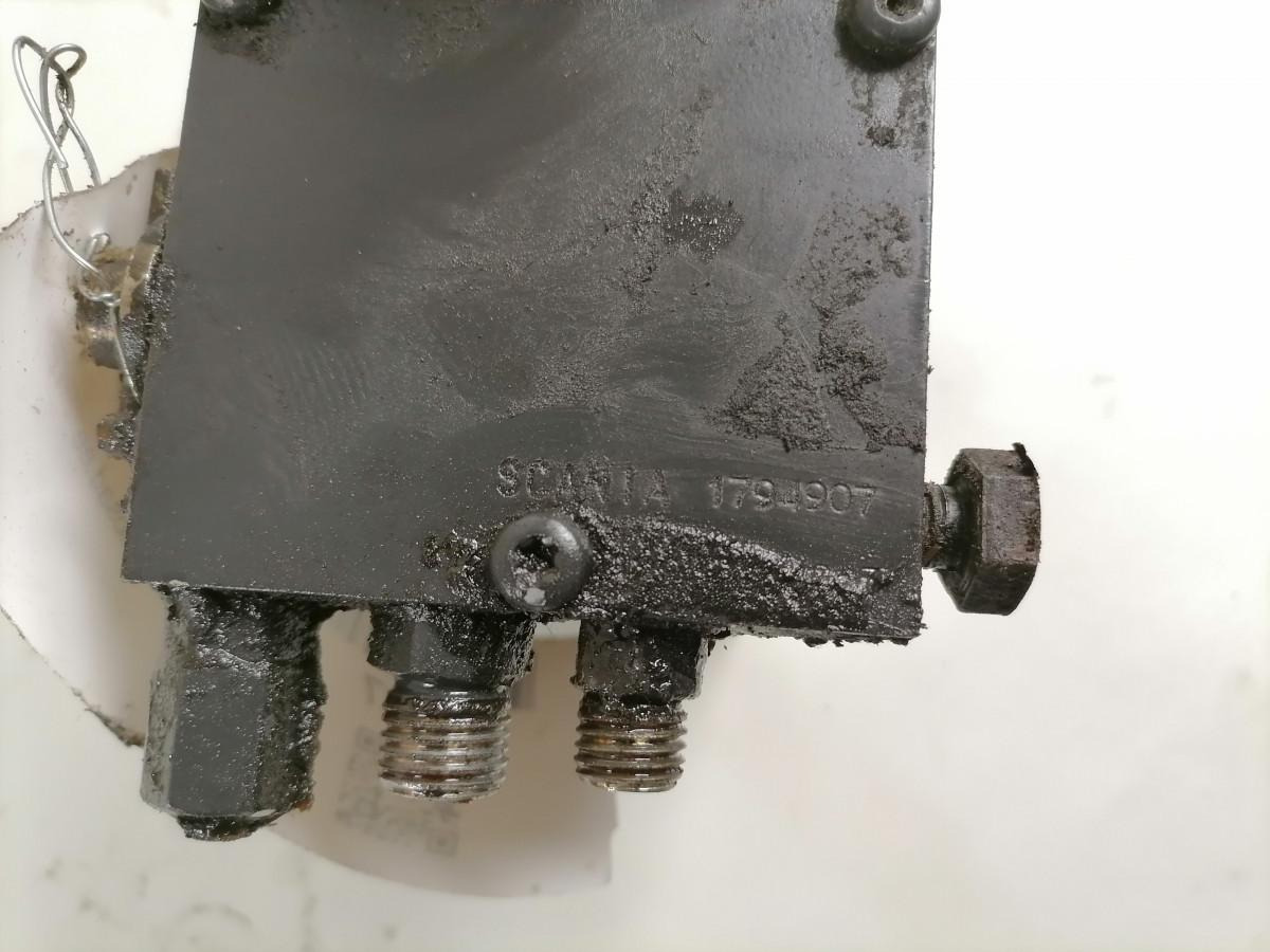 Scania Cab tilting pump 1794907 - Suspensie cabină pentru Camion: Foto 5 Scania Cab tilting pump 1794907 - Suspensie cabină pentru Camion: Foto 5