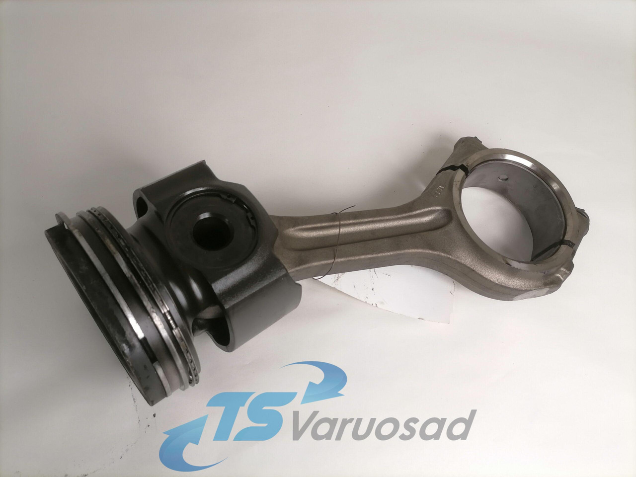 Scania Connecting rod + piston 1929265 - Piston/ Inel/ Bucşă pentru Camion: Foto 1 Scania Connecting rod + piston 1929265 - Piston/ Inel/ Bucşă pentru Camion: Foto 1