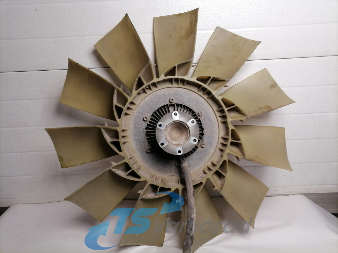 Scania Cooling fan 1763618 - Ventilator pentru Camion: Foto 2 Scania Cooling fan 1763618 - Ventilator pentru Camion: Foto 2