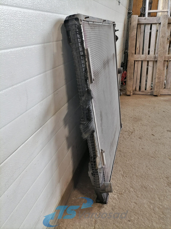 Scania Cooling radiator 1781365 - Radiator pentru Camion: Foto 3 Scania Cooling radiator 1781365 - Radiator pentru Camion: Foto 3