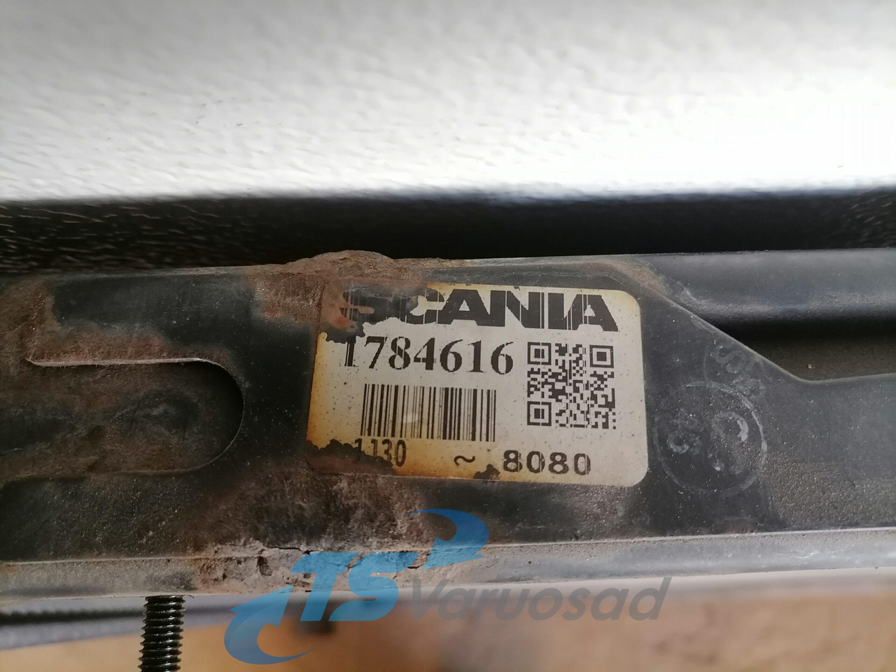 Scania Cooling radiator 1784616 - Radiator pentru Camion: Foto 3 Scania Cooling radiator 1784616 - Radiator pentru Camion: Foto 3