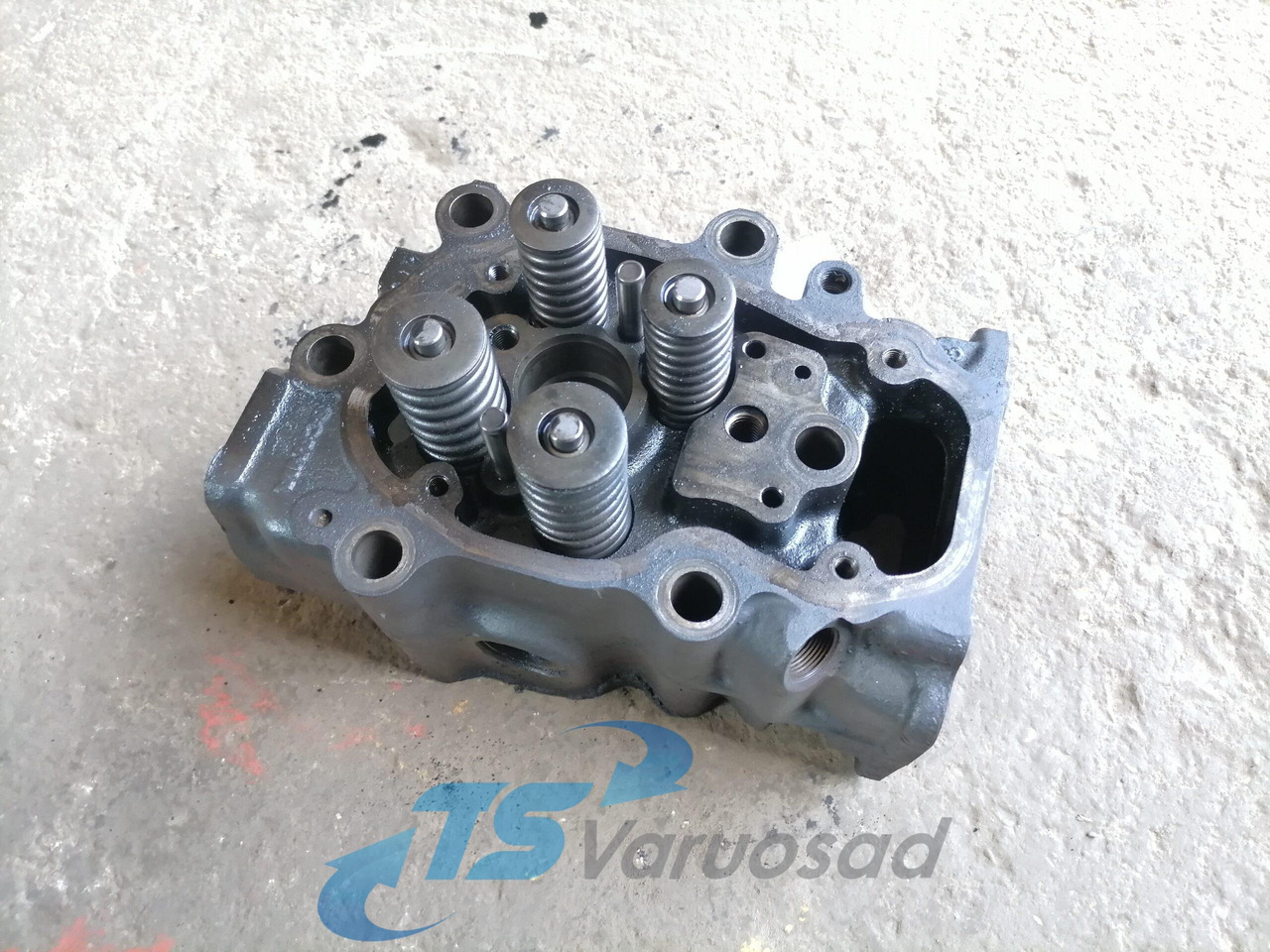Scania Cylinder head, XPI 1874583 - Chiulasă pentru Camion: Foto 1 Scania Cylinder head, XPI 1874583 - Chiulasă pentru Camion: Foto 1