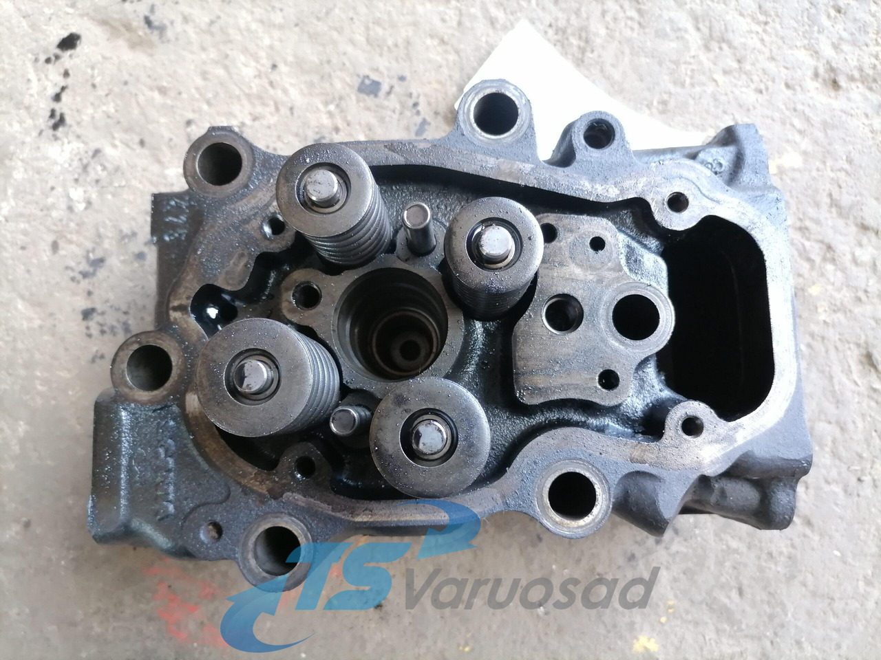 Scania Cylinder head, XPI 1874583 - Chiulasă pentru Camion: Foto 2 Scania Cylinder head, XPI 1874583 - Chiulasă pentru Camion: Foto 2