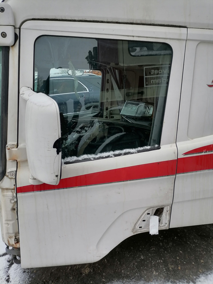 Scania Door 1476532 - Uşă și piese pentru Camion: Foto 1 Scania Door 1476532 - Uşă și piese pentru Camion: Foto 1