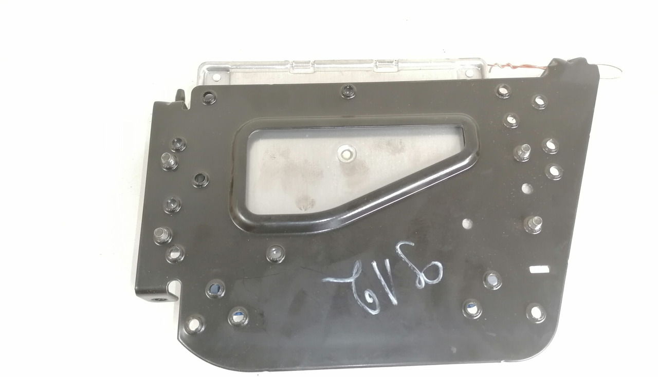 Scania Ecu, EBS 2029182 - Calculator de bord pentru Camion: Foto 5 Scania Ecu, EBS 2029182 - Calculator de bord pentru Camion: Foto 5