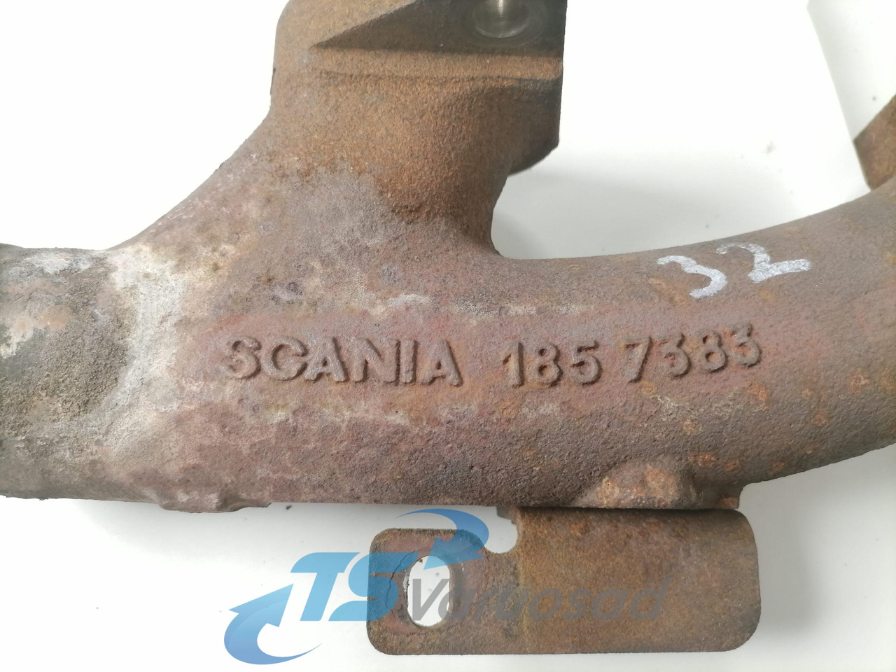 Scania Exhaust mainfold 1857383 - Galerie evacuare pentru Camion: Foto 3 Scania Exhaust mainfold 1857383 - Galerie evacuare pentru Camion: Foto 3