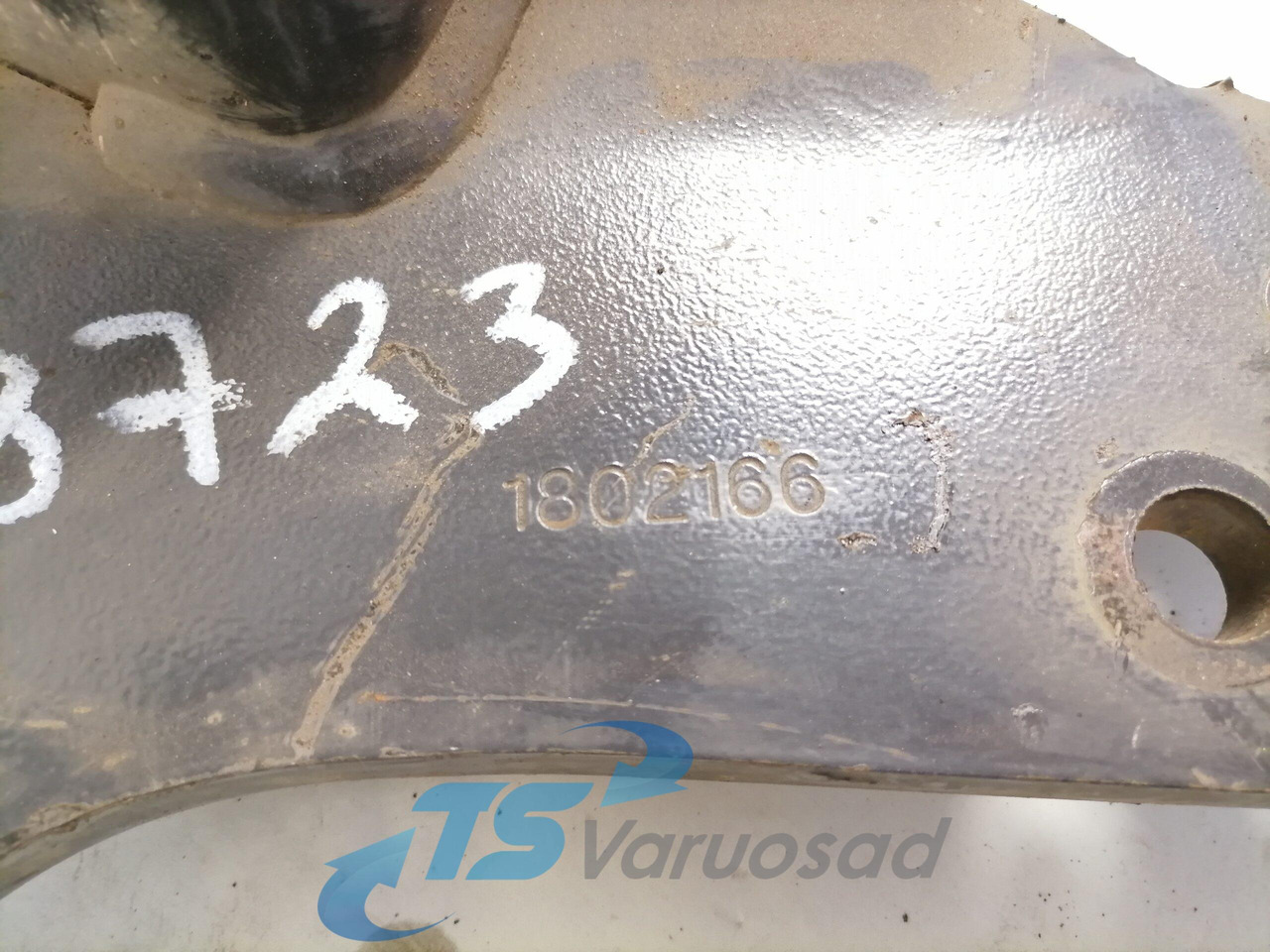 Scania Front bumper carrier 1802166 - Bară de protecție pentru Camion: Foto 3 Scania Front bumper carrier 1802166 - Bară de protecție pentru Camion: Foto 3