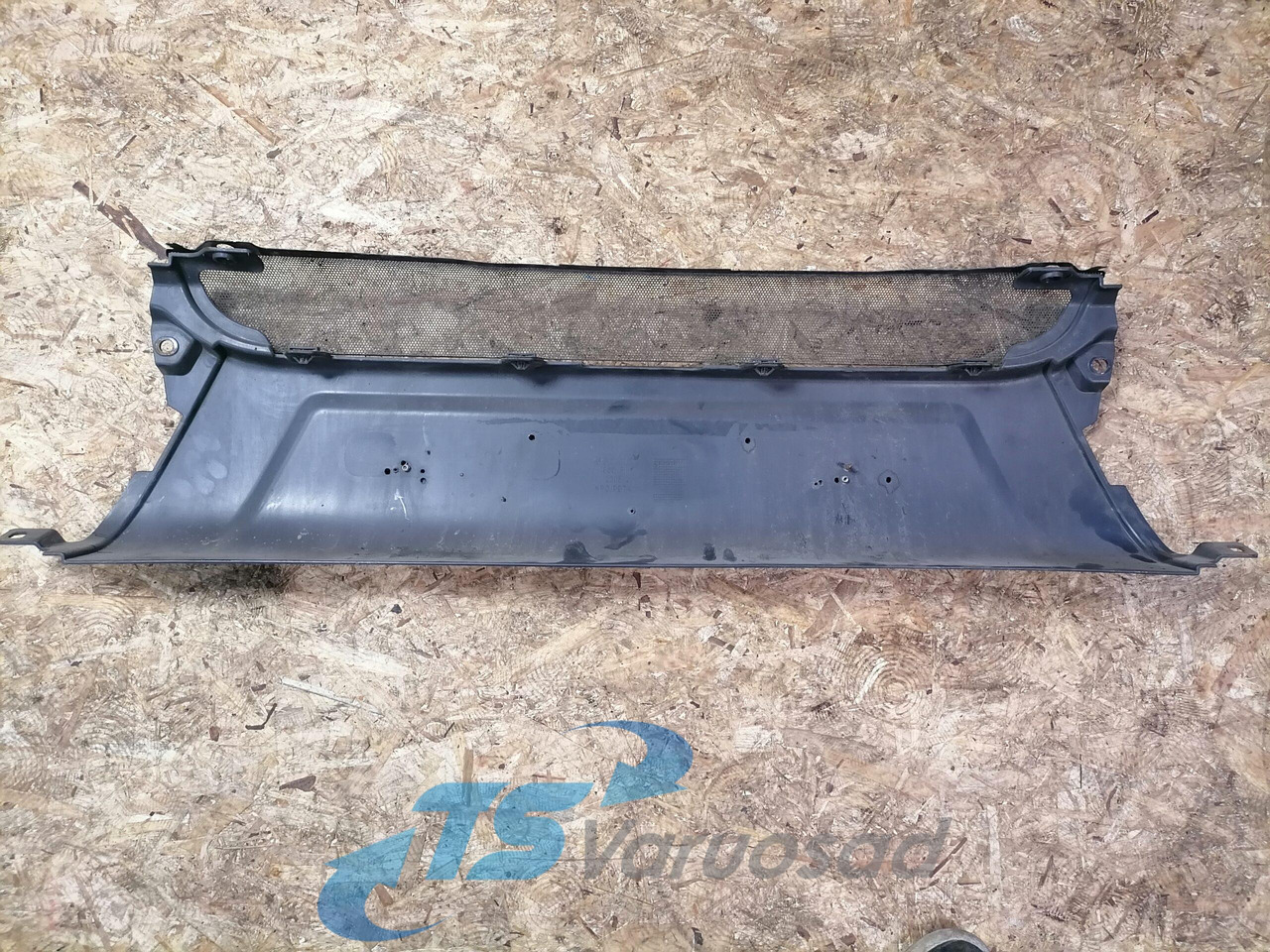Scania Front bumper cover plastic 1865181 - Aerodinamică/ Spoiler pentru Camion: Foto 2 Scania Front bumper cover plastic 1865181 - Aerodinamică/ Spoiler pentru Camion: Foto 2