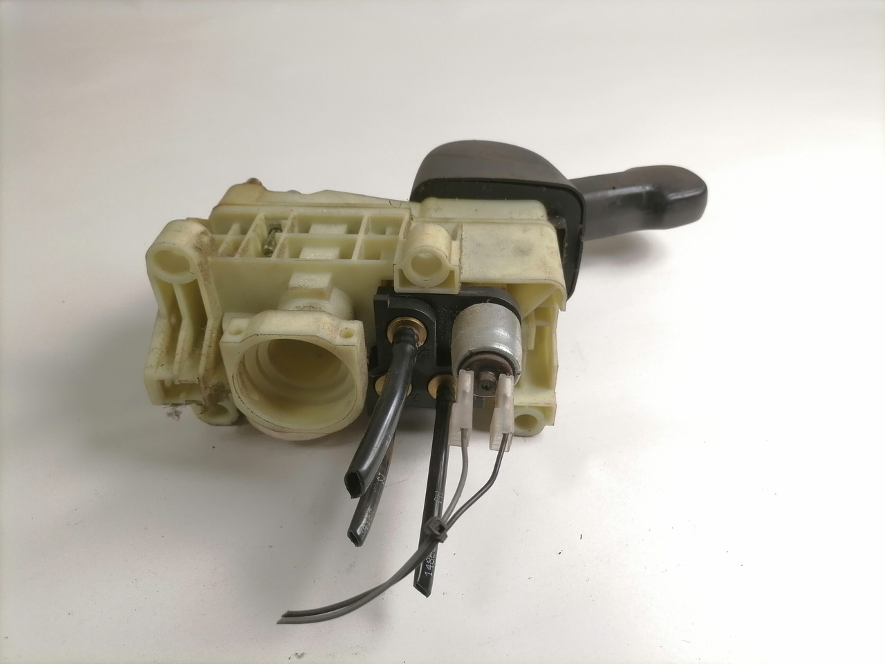 Scania Handbrake control lever 1774972 - Piesa universala pentru Camion: Foto 5 Scania Handbrake control lever 1774972 - Piesa universala pentru Camion: Foto 5