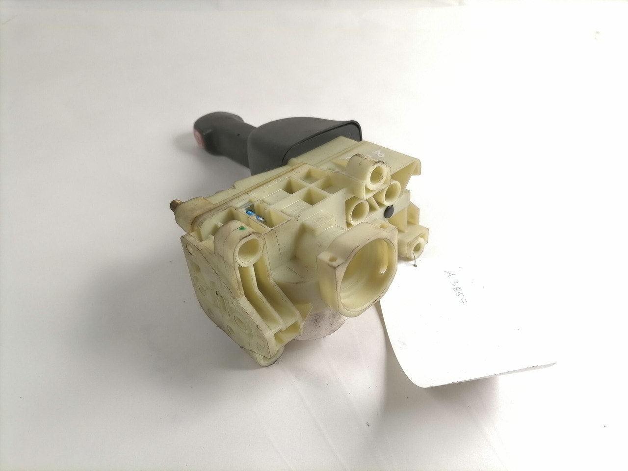 Scania Handbrake control lever 1882115 - Piesa universala pentru Camion: Foto 4 Scania Handbrake control lever 1882115 - Piesa universala pentru Camion: Foto 4