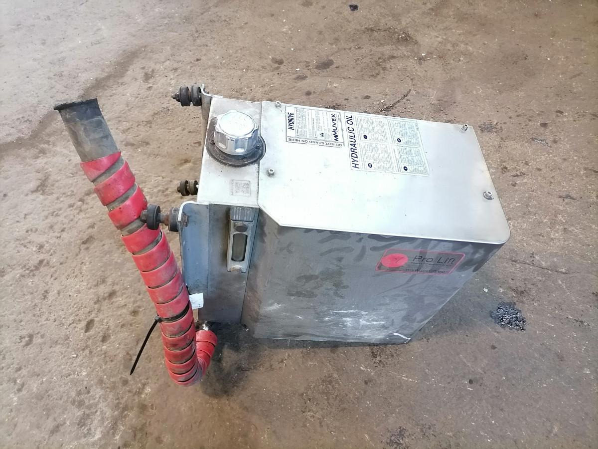 Scania Hydrulic oil cooler - Rezervor hidraulic pentru Camion: Foto 2 Scania Hydrulic oil cooler - Rezervor hidraulic pentru Camion: Foto 2