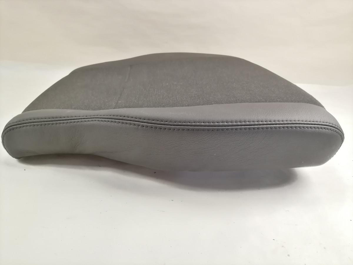 Scania Istmepadi (taastatud) 2189697 - Scaun pentru Camion: Foto 3 Scania Istmepadi (taastatud) 2189697 - Scaun pentru Camion: Foto 3