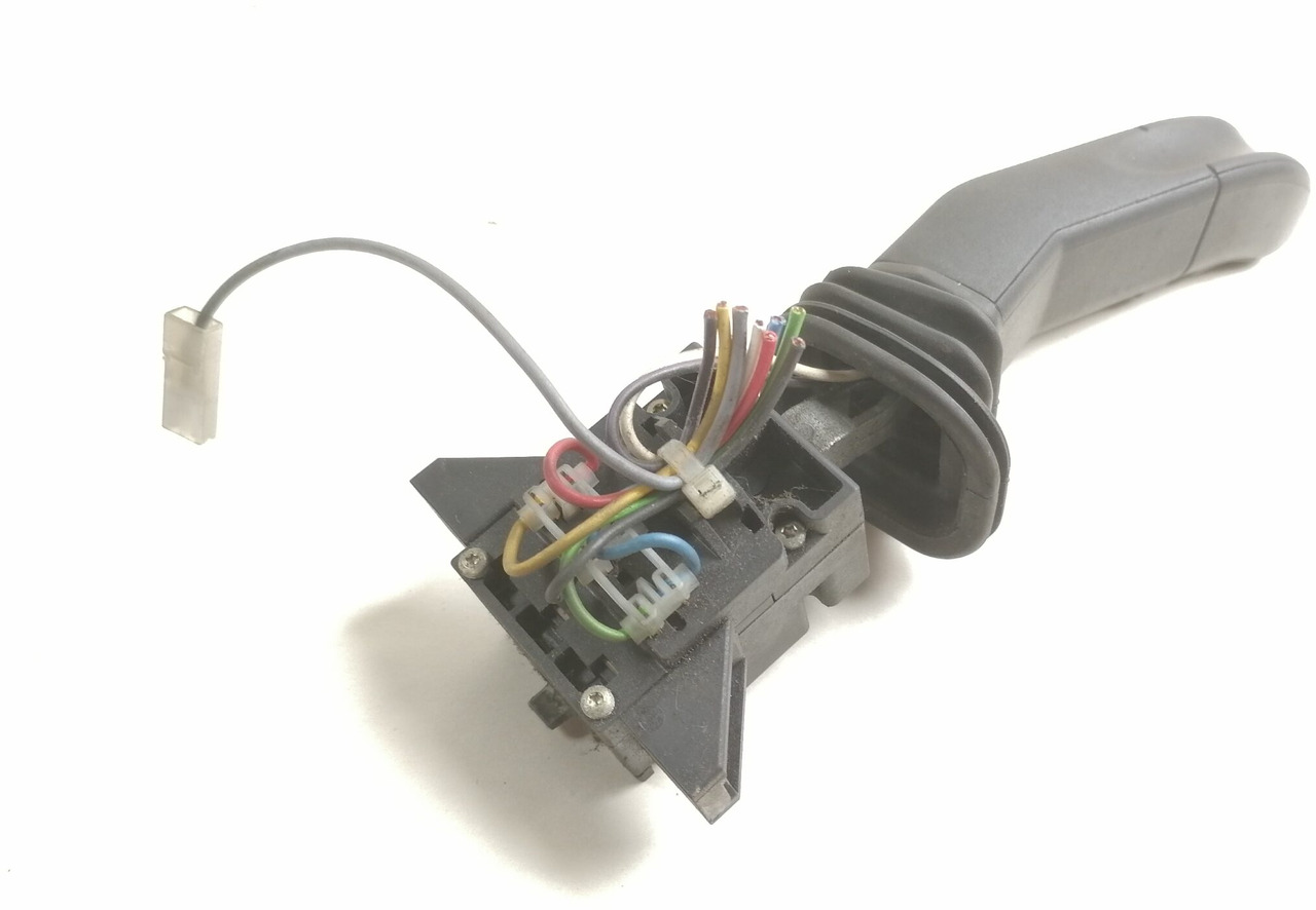 Scania Juhtkang, suunatuled 1402449 - Sistem electric pentru Camion: Foto 3 Scania Juhtkang, suunatuled 1402449 - Sistem electric pentru Camion: Foto 3