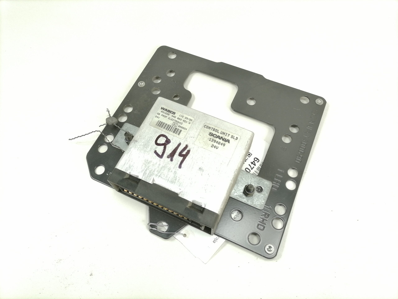 Scania Juhtplokk, kiirusepiiraja 1394649 - Calculator de bord pentru Camion: Foto 1 Scania Juhtplokk, kiirusepiiraja 1394649 - Calculator de bord pentru Camion: Foto 1