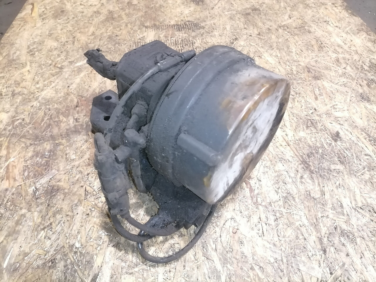 Scania Keskmäärde pump 1752505 - Piesa universala pentru Camion: Foto 2 Scania Keskmäärde pump 1752505 - Piesa universala pentru Camion: Foto 2