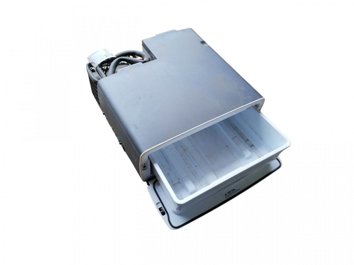 Scania Refigerator 2409031 - Piesa universala pentru Camion: Foto 1 Scania Refigerator 2409031 - Piesa universala pentru Camion: Foto 1