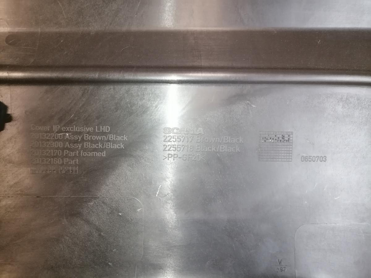 Piesa universala pentru Camion Scania Salongi plastik 2255718: Foto 6 Piesa universala pentru Camion Scania Salongi plastik 2255718: Foto 6