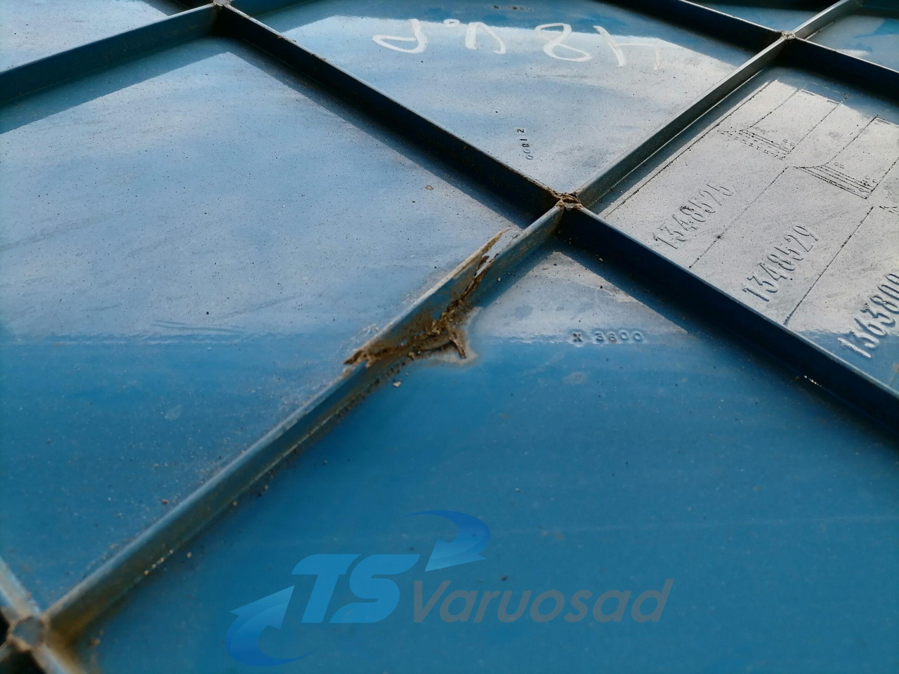 Scania Scania kabiini tuulesuunaja, vasak külg 1348521 - Aerodinamică/ Spoiler pentru Camion: Foto 4 Scania Scania kabiini tuulesuunaja, vasak külg 1348521 - Aerodinamică/ Spoiler pentru Camion: Foto 4