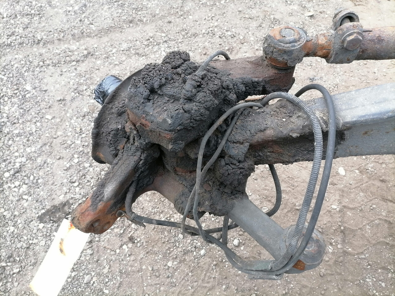 Scania Steering knuckle 1895928 - Punte şi piese pentru Camion: Foto 2 Scania Steering knuckle 1895928 - Punte şi piese pentru Camion: Foto 2