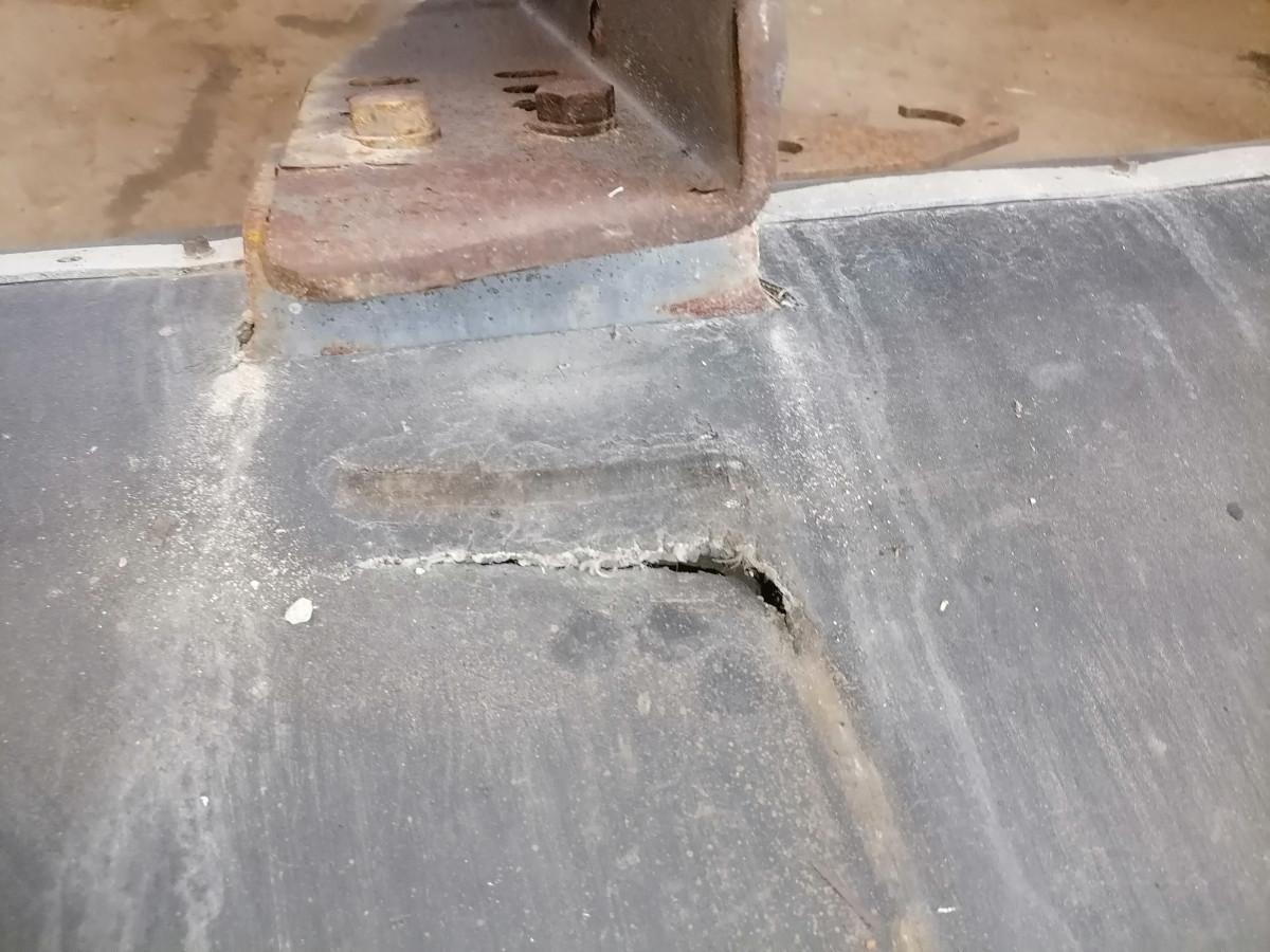 Scania Tagumine kaitseraud 1850158 - Bară de protecție pentru Camion: Foto 4 Scania Tagumine kaitseraud 1850158 - Bară de protecție pentru Camion: Foto 4