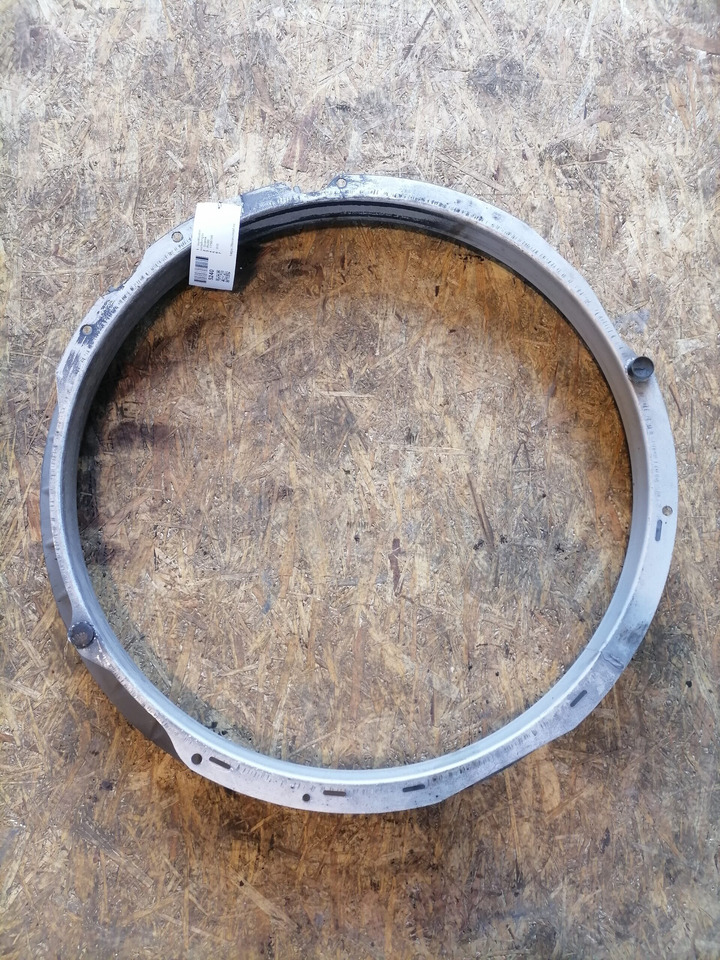 Scania Ventilaatori metallrõngas 1788048 - Radiator pentru Camion: Foto 2 Scania Ventilaatori metallrõngas 1788048 - Radiator pentru Camion: Foto 2